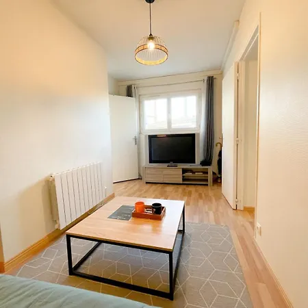 L'Olivier - Appartement Avec Terrasse Luisant Exterior foto